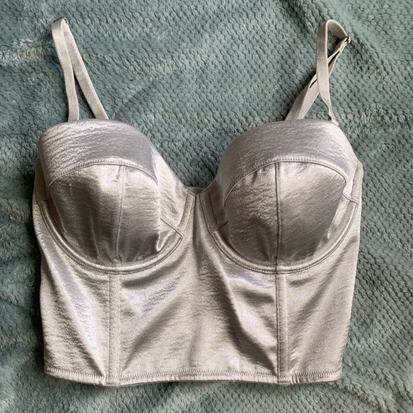 Victoria’s Secret Corset - Picture 3 of 10